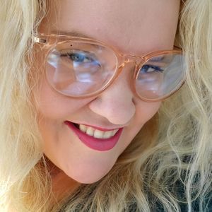 Meet your Posher, Mariesol